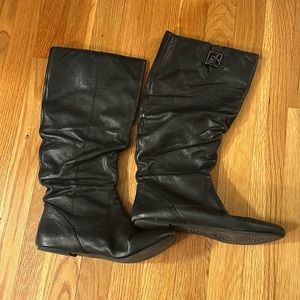 Slouch boots